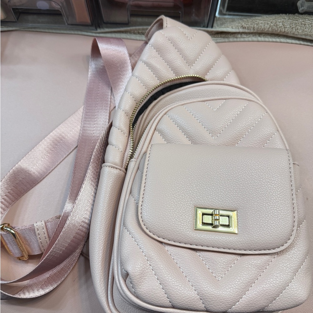 Elegant Pink Quilted Travel Bag
